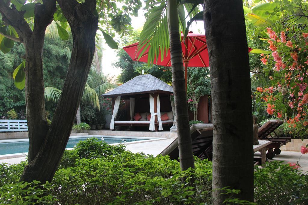 Villa Varuna Legian Kültér fotó